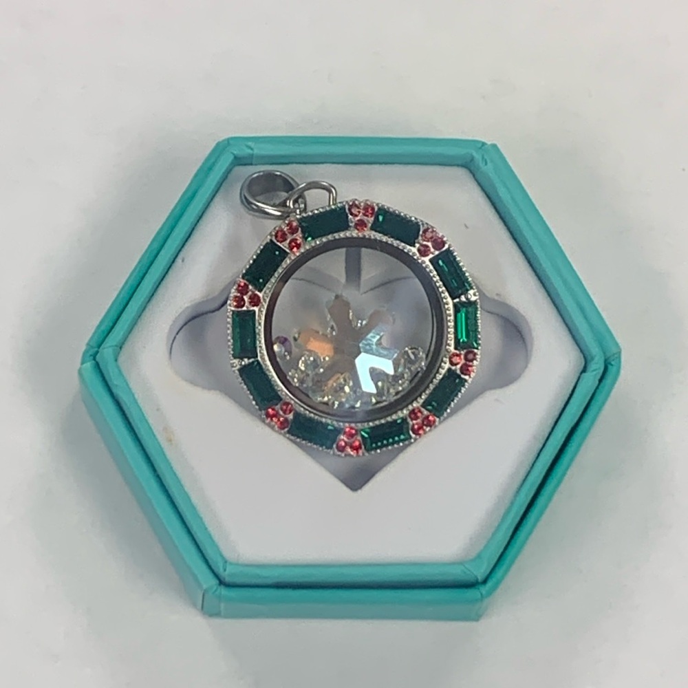 Oragami Owl locket with Swarovski crystals!